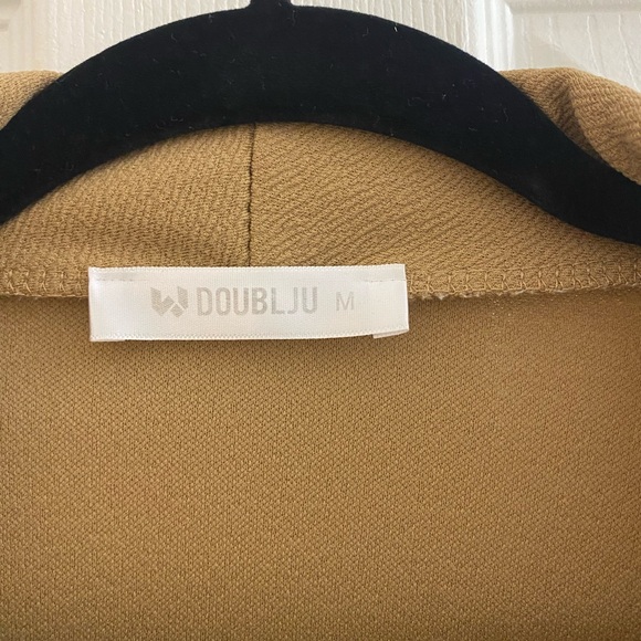 Blazer - Picture 2 of 2